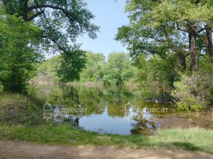 Дом 56 м² на участке 5 сот.