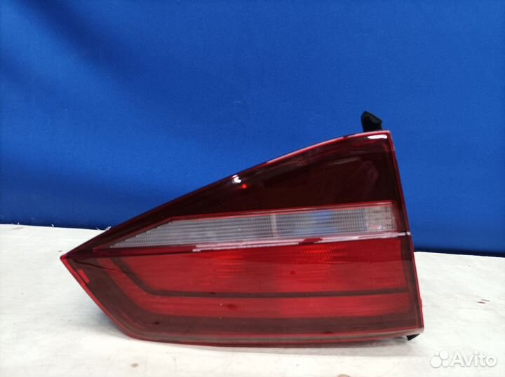 Фонарь левый внутренний Volkswagen Jetta 6 2010