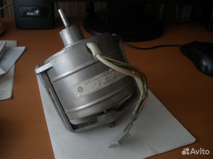 Электродвигатель дкам-1.8-4 от магнитофона Ростов