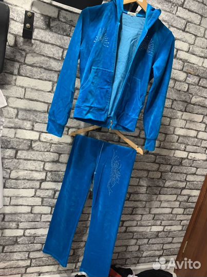 Женская одежда