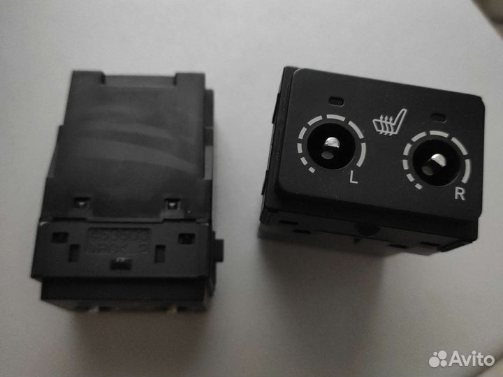 Блок управления подогревом сидений Toyota