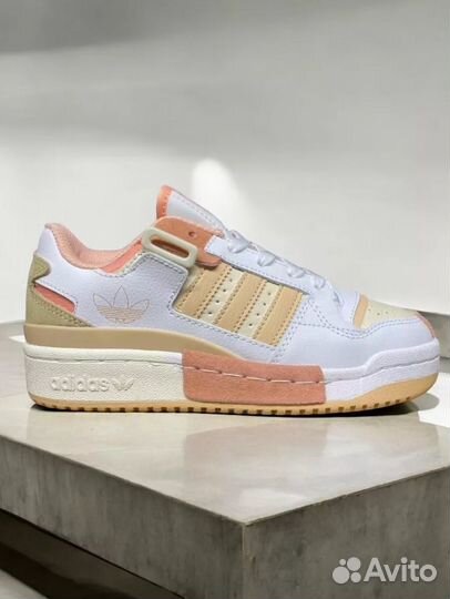 Кроссовки женские adidas