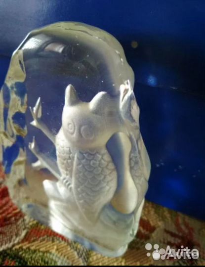 Антикварная бонбоньерка цветное стекло