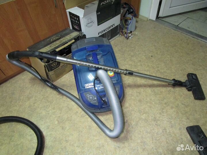 Пылесос Thomas, LG Hippo, Karcher