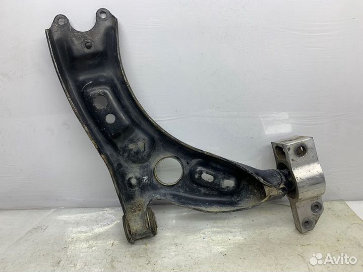 Рычаг подвески передний левый Volkswagen Tiguan