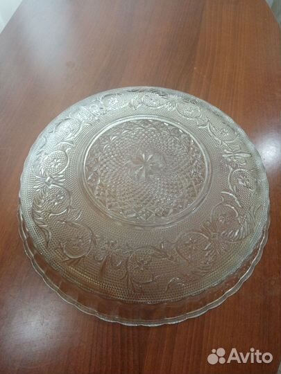 Старинное большое блюдо под фрукты