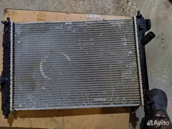 Радиатор охлаждения кондейный Chevrolet Aveo T255