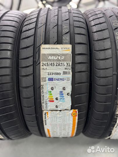 Marshal MU12 245/45 R19 и 275/40 R19 102Y