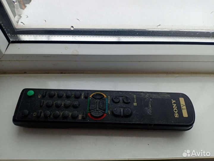 Телевизор Sony Trinitron kv2965mt с пультом