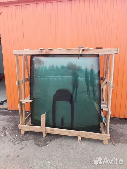 Стекло лобовое John Deere 4 6 7 8 9 серия