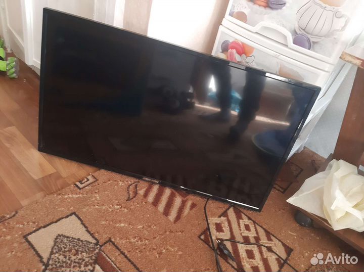 Телевизор на запчасти