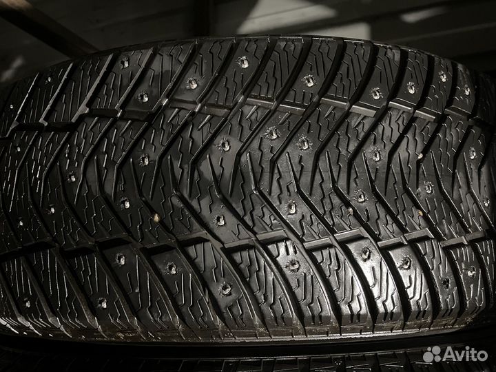 Yokohama IceGuard Stud IG65 235/45 R18