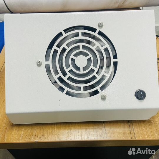 Маникюрный пылесос