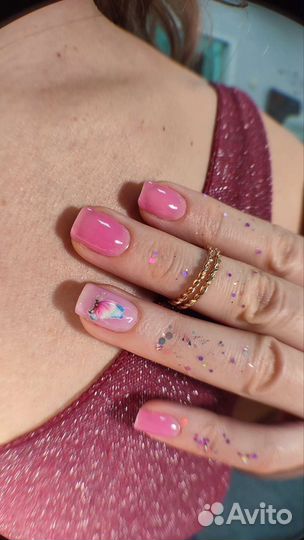 Модель на маникюр с покрытием бесплатно