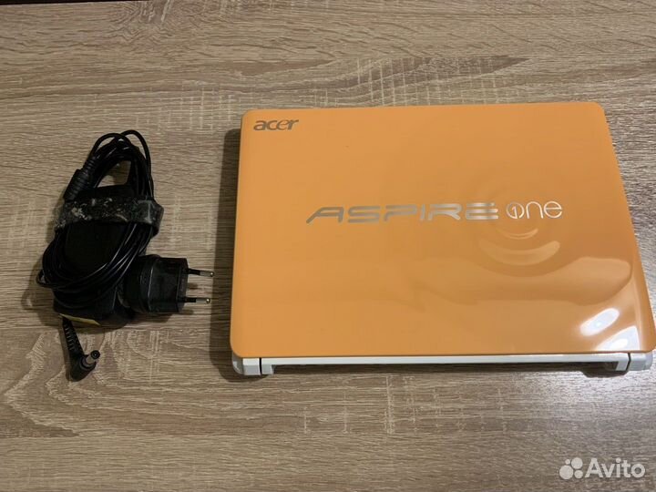 Нетбук Acer Aspire One Happy2