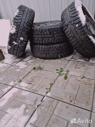Bridgestone Ice Cruiser 5000 165/65 R15
