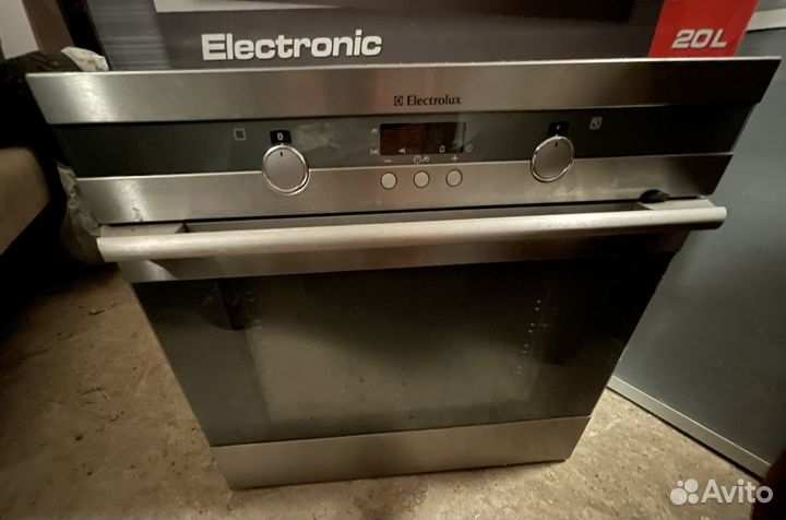 Духовой шкаф electrolux
