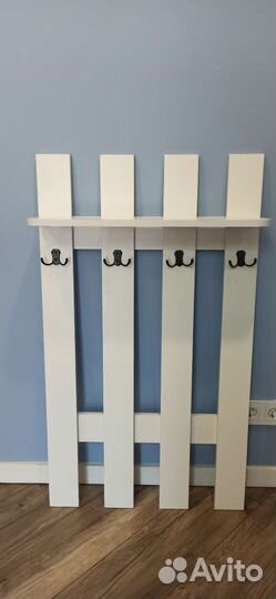 Вешалка новая в наличии