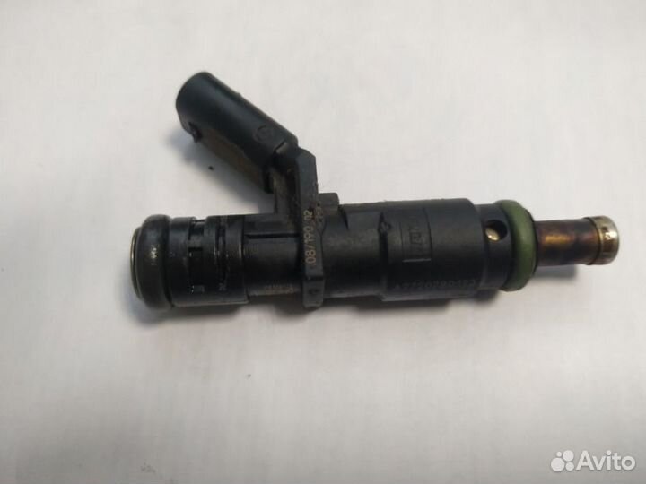 Форсунка инжекторная электрическая Mercedes-Benz