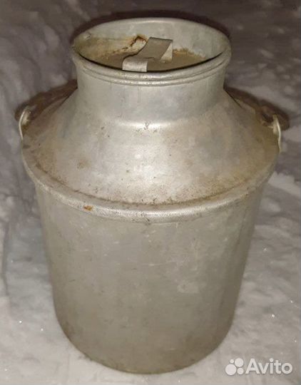 Продам большой бидон