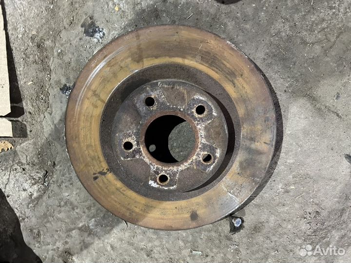 Суппорт тормозной Nissan X-Trail T31