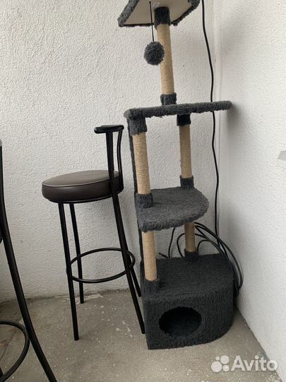 Домик для кошки с когтеточкой большой