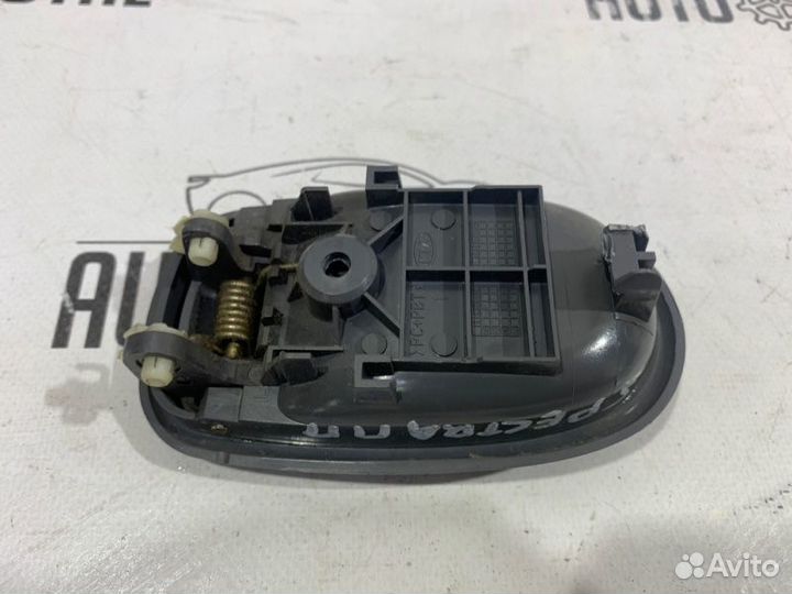 Ручка двери внутренняя передняя правая Kia Spectra