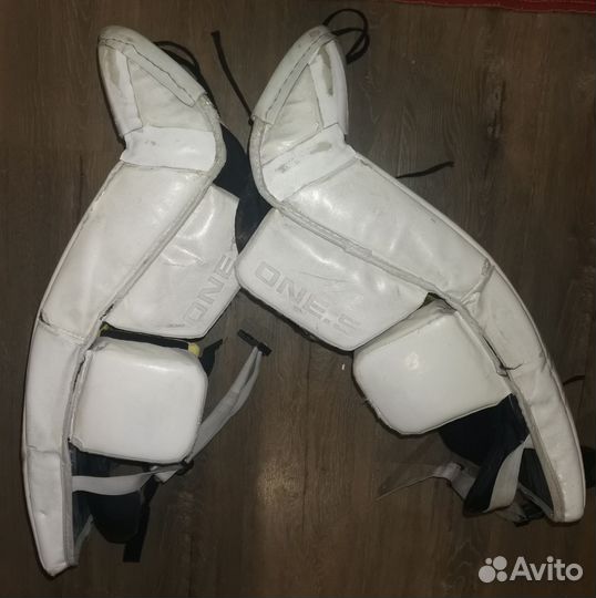Вратарские щитки bauer
