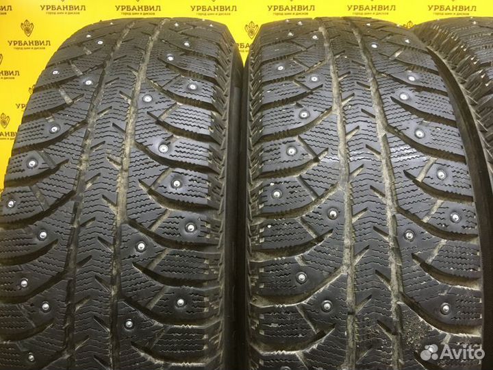 Bridgestone Ice Cruiser 7000 215/70 R16 100T