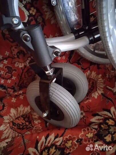 Коляска инвалидная