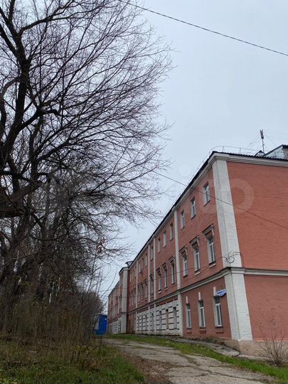 Комната 13,3 м² в > 9-к., 1/3 эт.