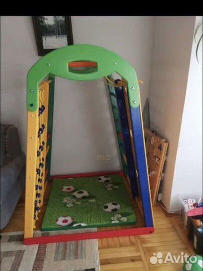 Детский спортивный комплекссо скалодромом