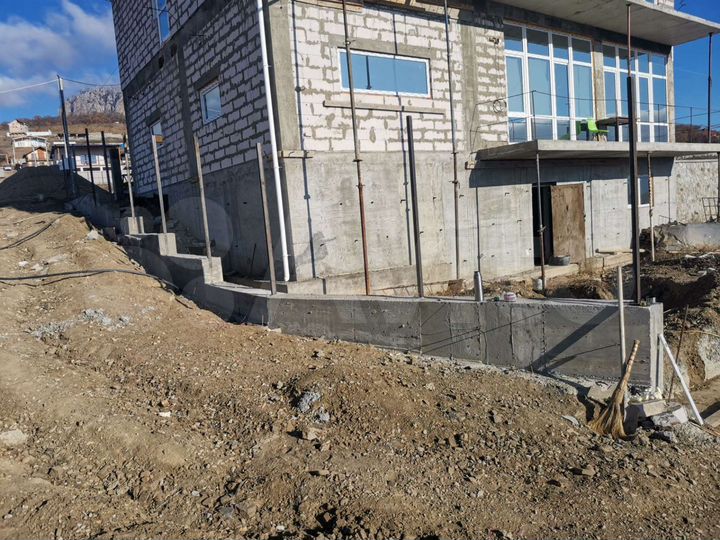 Дом 400 м² на участке 7,3 сот.