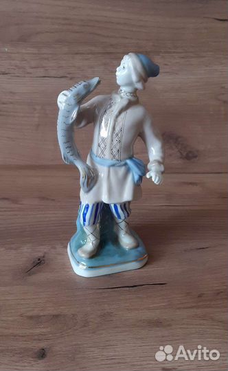 Статуэтка Емеля с щукой гжель 1950-60 гг