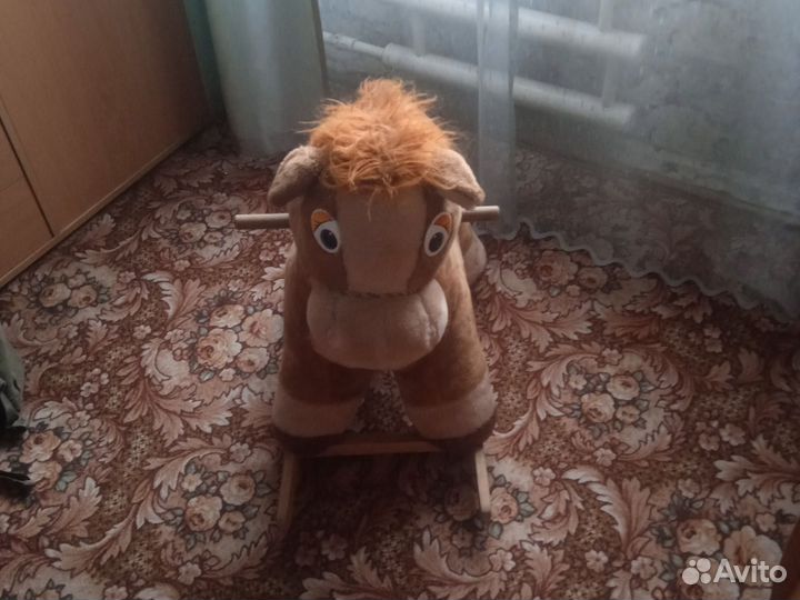 Качалка лошадь