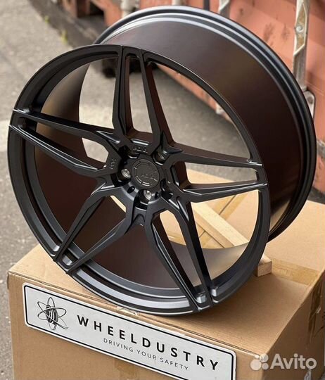 Кованые диски R19 BMW G30