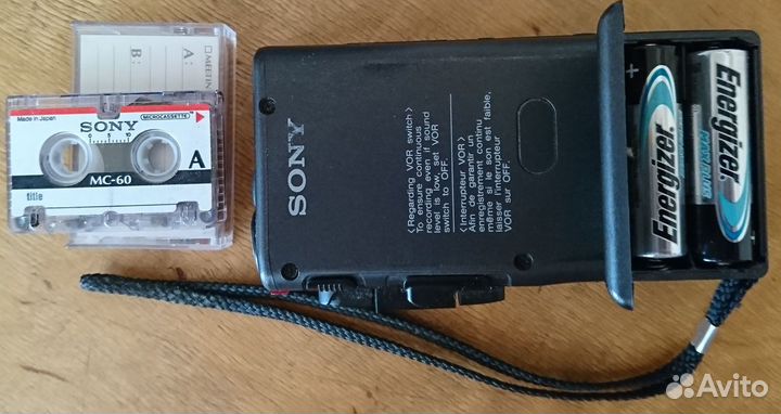 Диктофон кассетный Sony