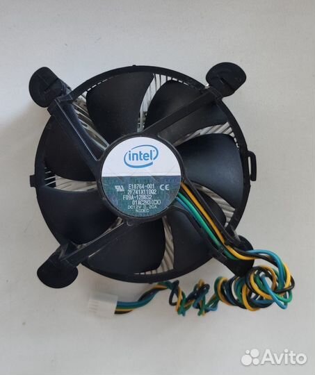 Кулеры Deepcool и Intel для процессора