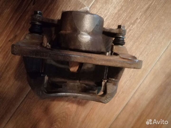 Суппорт Toyota Camry Gracia