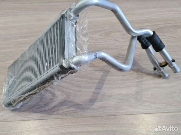 Радиатор печки Lexus IS250 GS300 левый руль