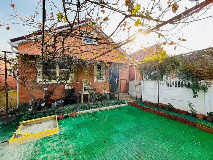 Дом 75 м² на участке 2,8 сот.