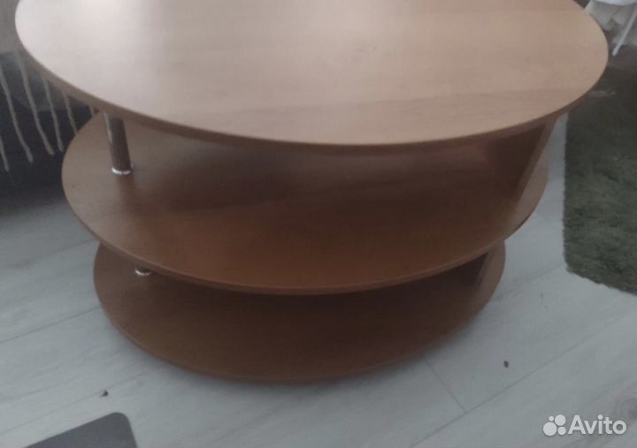 Журнальный столик на колесах бу