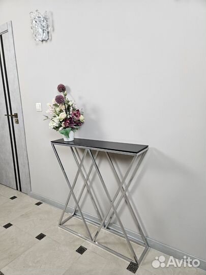 Консольный столик/консоль со столешницей из стекла