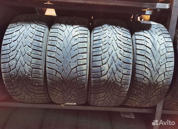 Gislaved NordFrost 100 225/45 R17 94R