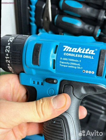 Шуруповерт Makita 26V с набором инструментов (Арт