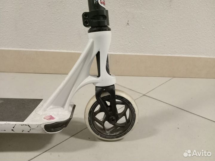 Самокат трюковой