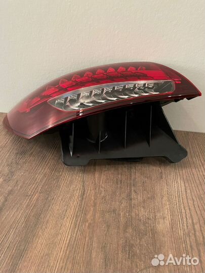 Фонарь задний левый наружный W213 Mercedes 2020