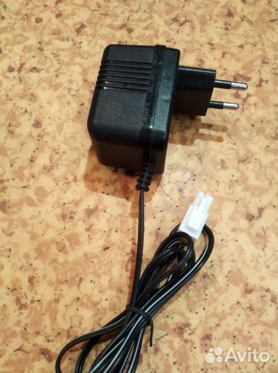 Зарядный блок аккумуляторов