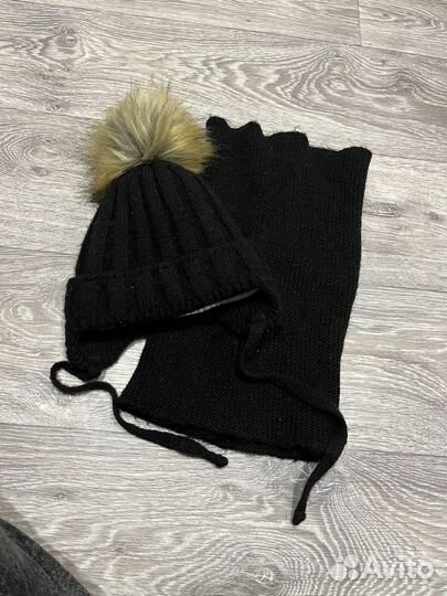 Комплект шапка и снуд