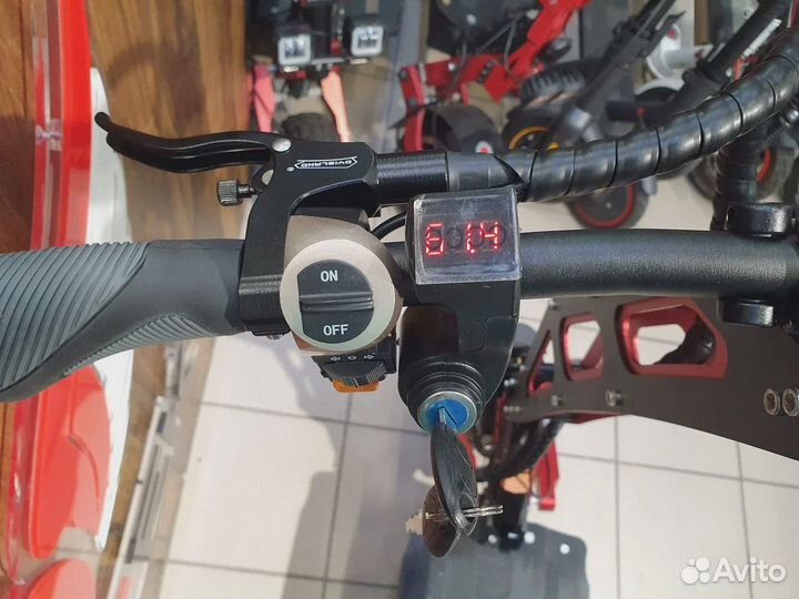 Электросамокат Ultron T128 Pro